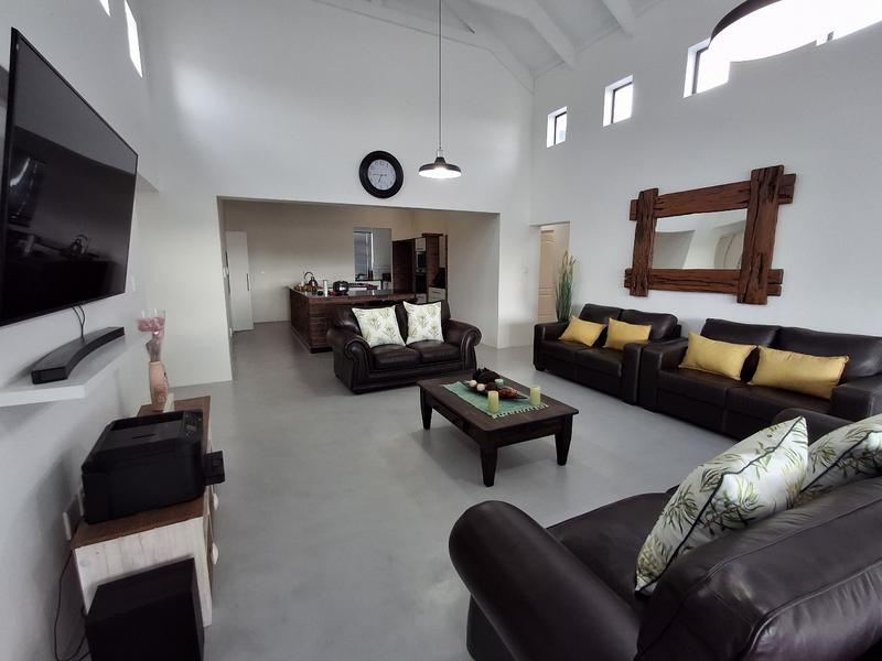 3 Bedroom Property for Sale in Britannia Bay Western Cape
